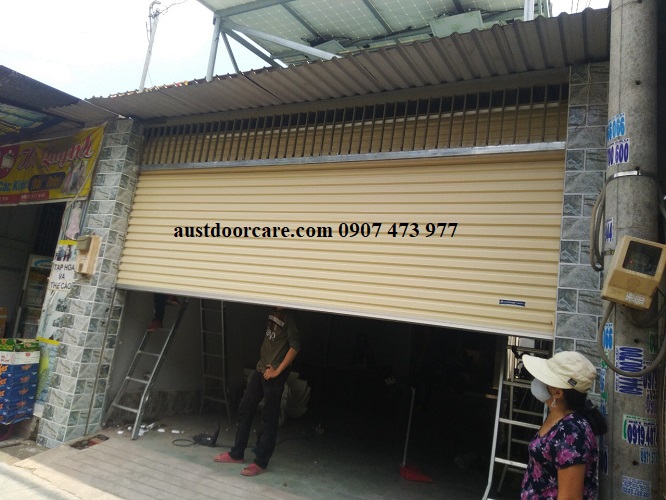 ✅ AUSTDOORCARE ✅Cửa cuốn thép Tấm liền - AustRoll-giá 1.470.000vnđ/m2