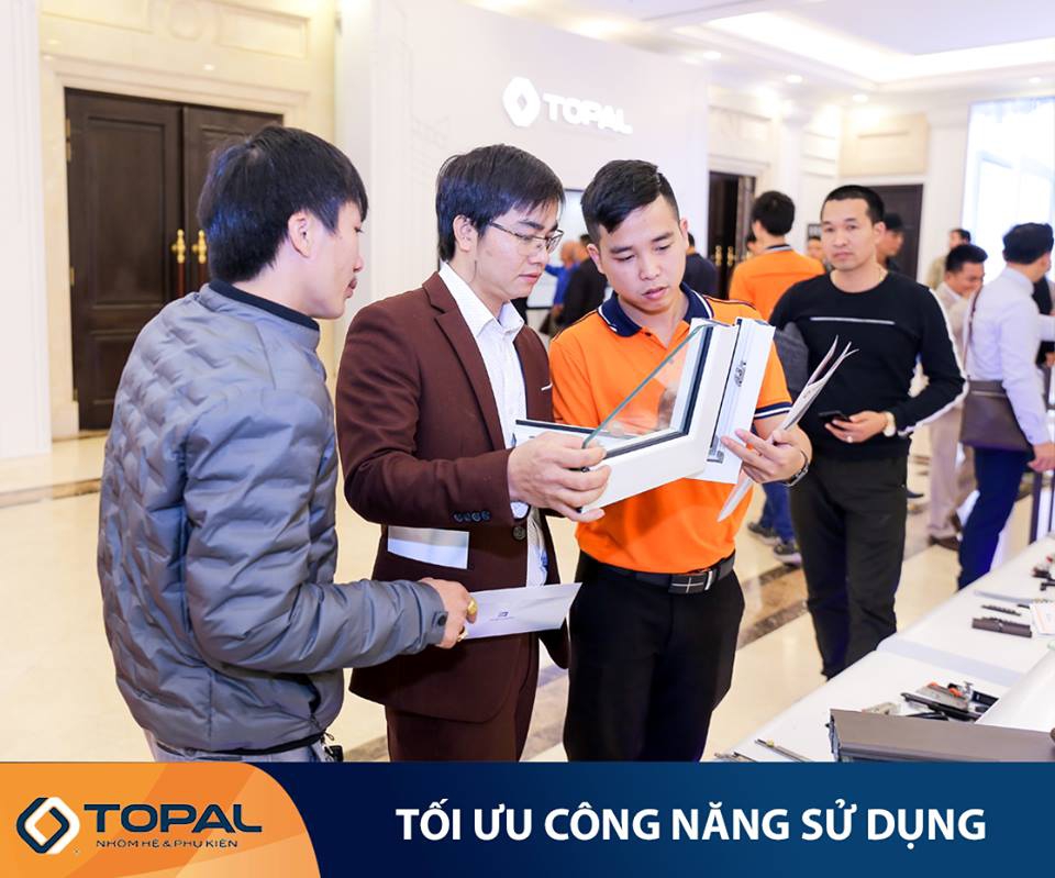 Cửa Nhôm Topal 1.799.000vnđ/m2